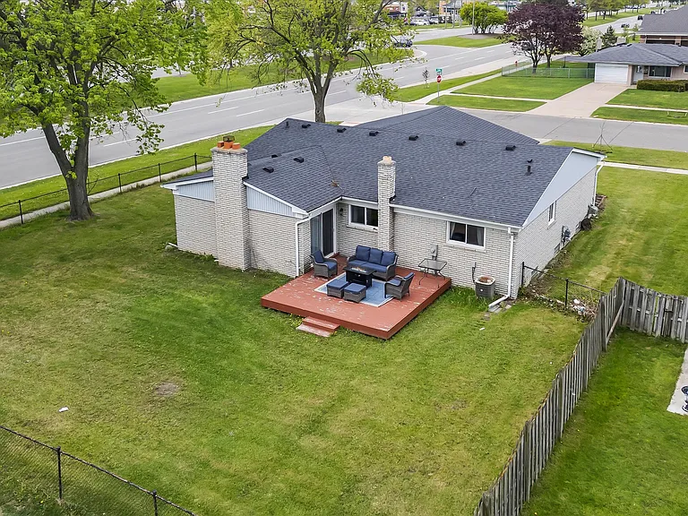 37010 Calka Dr — Photo 41