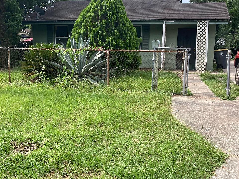 1st image of 462 W 63RD Street