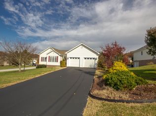 17 Stacy Ln, Jonesborough, TN 37659