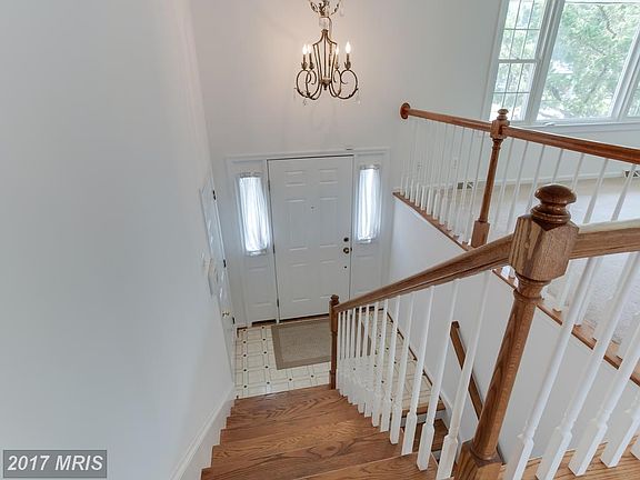 3rd image of 12016 Branchwater St