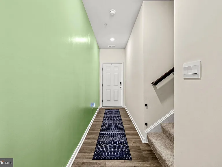 154 Hannock St — Photo 3