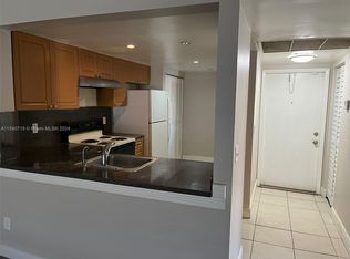 851 NE 207th Ter #6101, Miami, FL 33179