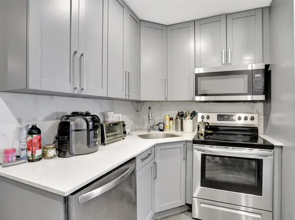 2617 NW 9th Avenue, Wilton Manors, FL 33311