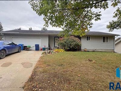 605 E Lynn Ave, Canton, SD, 57013