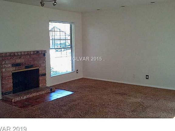 3rd image of 500 Buttonwood Ln #0