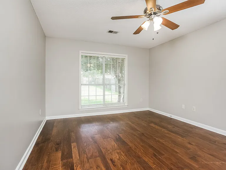 5996 Southbend Ln — Photo 10