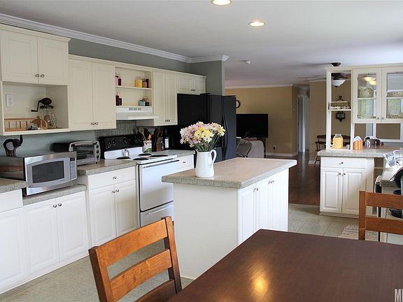 3rd image of 4750 Granada Hills Dr