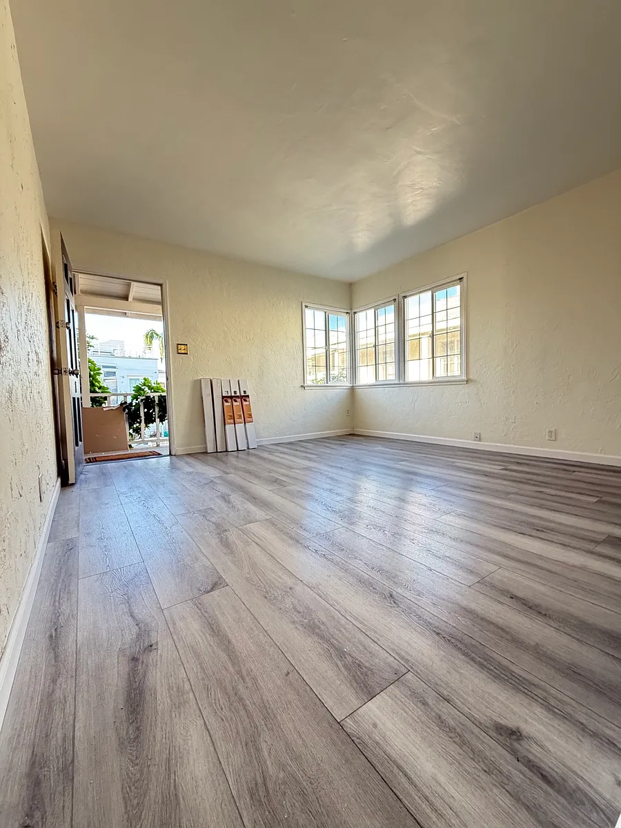 Building Photo - 5901 E Ocean Blvd #5
