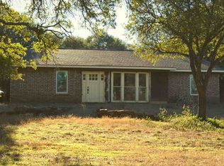 2789 Garrett Ln, China Spring, TX 76633