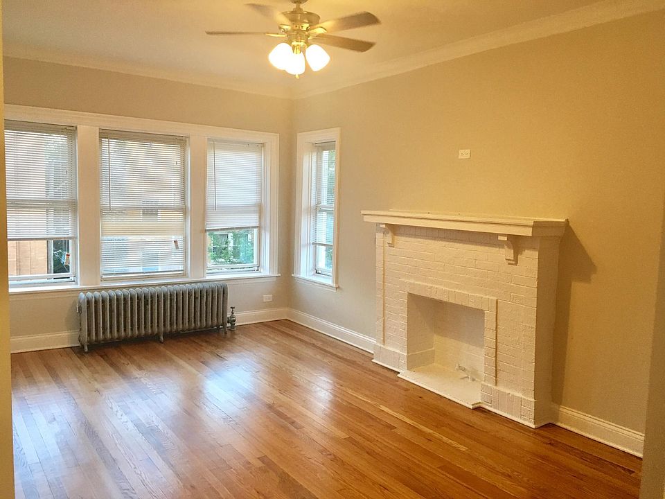 1st image of 3133 W Lawrence Ave