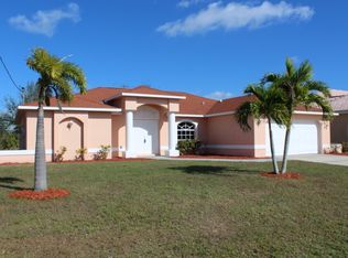 203 Gleason Pkwy, Cape Coral, FL 33914