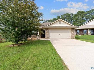 107 Kings Cove Cir, Madison, AL 35756