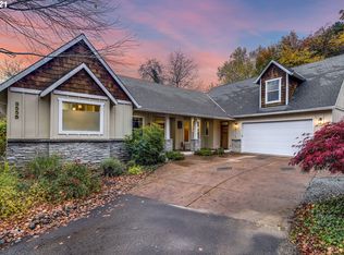 8555 SW Sagert St, Tualatin, OR 97062