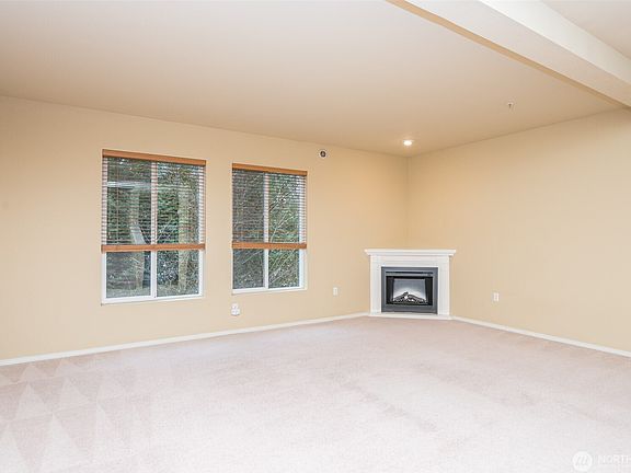 4th image of 5325 Military Road E #B