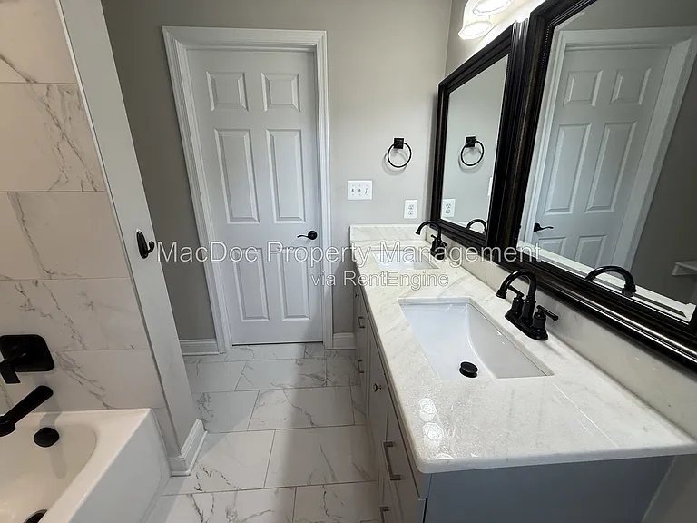 77 Lakeview Dr — Photo 25
