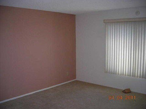 2nd image of 824 S 76th Pl