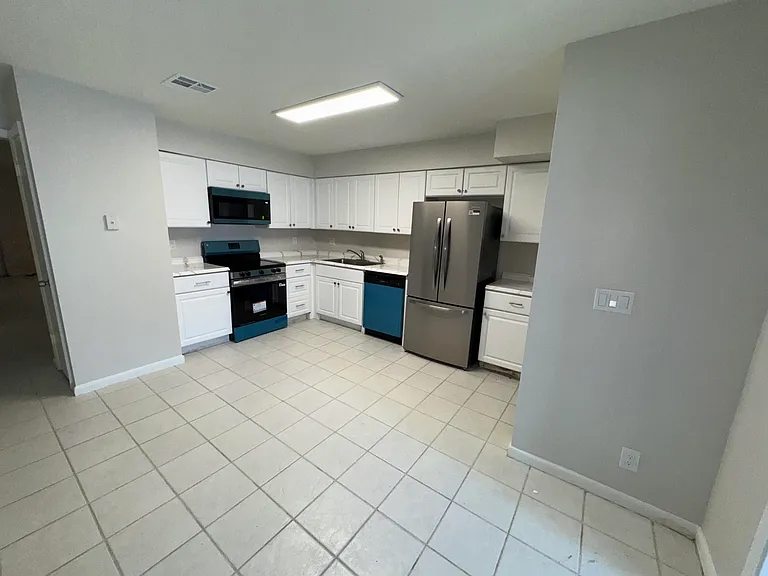 3856 Van Cott St #3856 — Photo 8