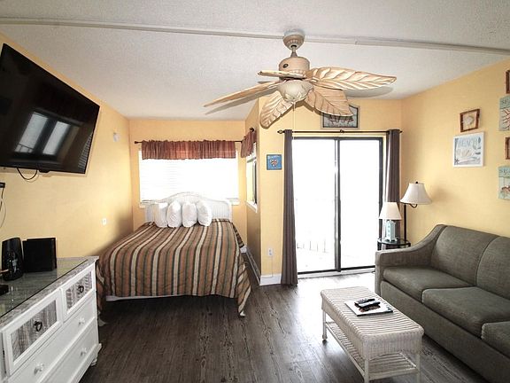 4th image of 1605 S Ocean Blvd. #806