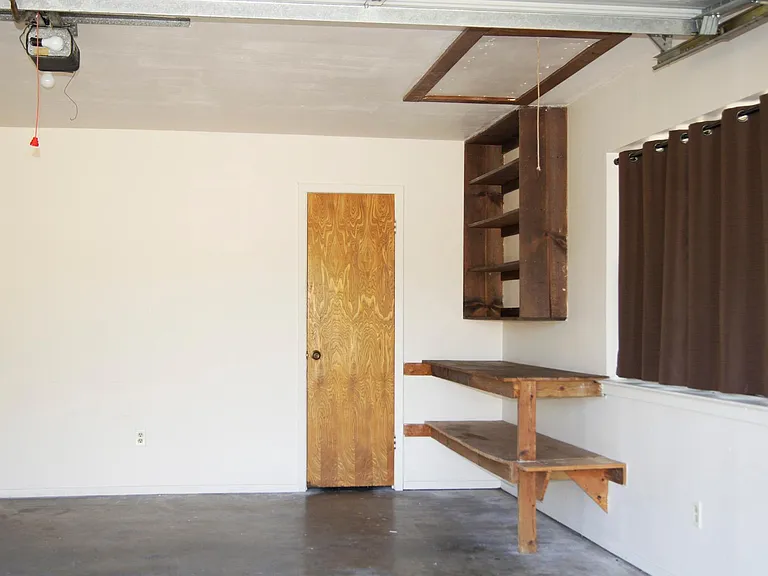 2040 Lisa Cir — Photo 22