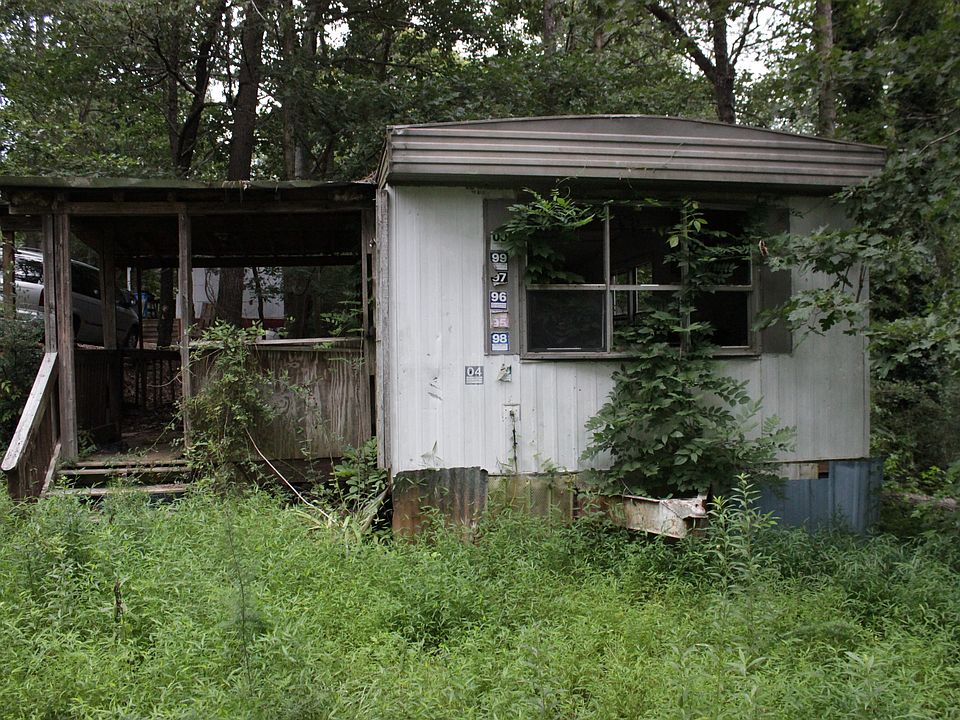 2nd image of 5395 Archer Ave