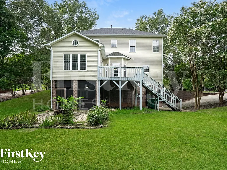 6590 Lake Dale Way — Photo 18