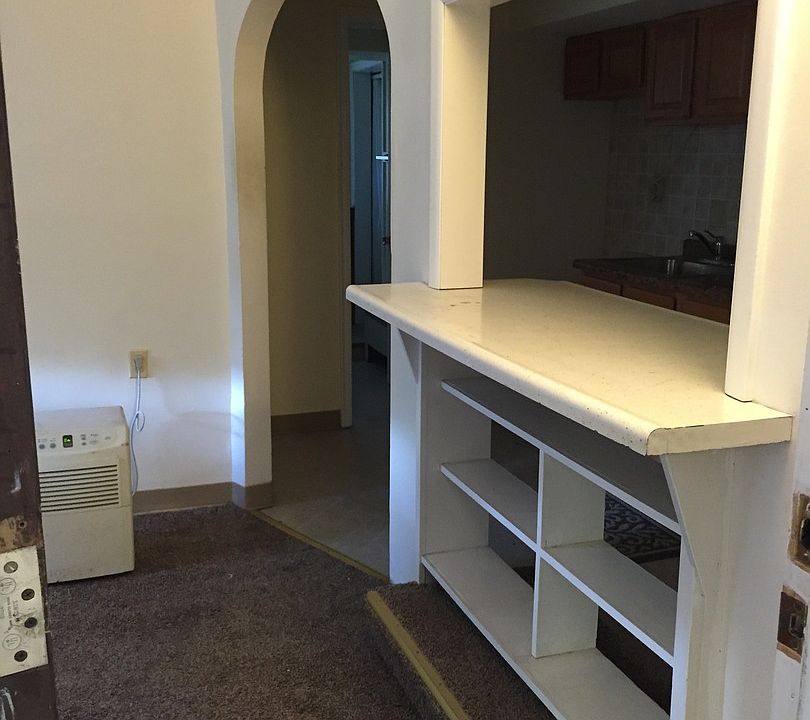 1st image of 340 Ellis Ave APT 3
