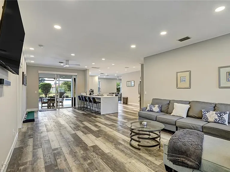 4707 Brixton Ct — Photo 6