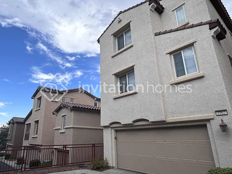 1962 Granemore St — Photo 1