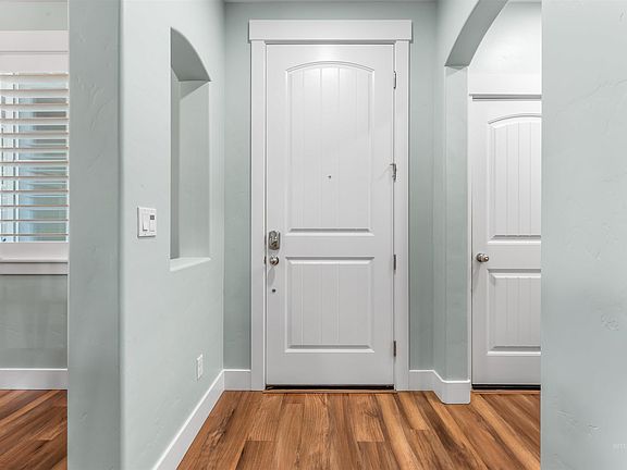 3rd image of 5690 W Montage Ct