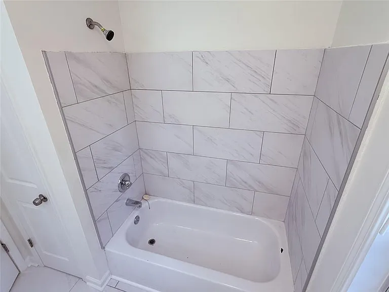 411 Spring Heights Ln SE #4 — Photo 18