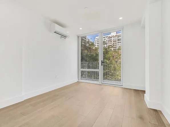 20 East 13th Street image 1 of 6