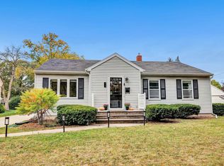 615 N Ontario St, De Pere, WI 54115