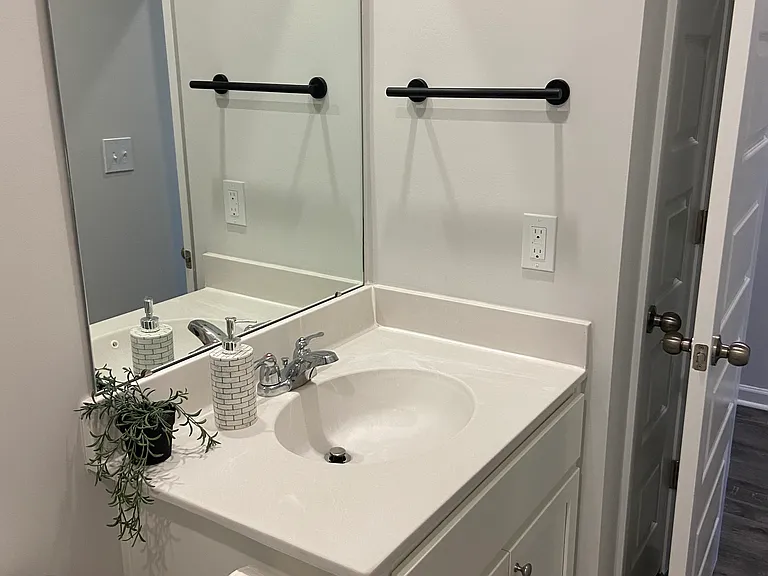 Talladega Dr — Photo 21