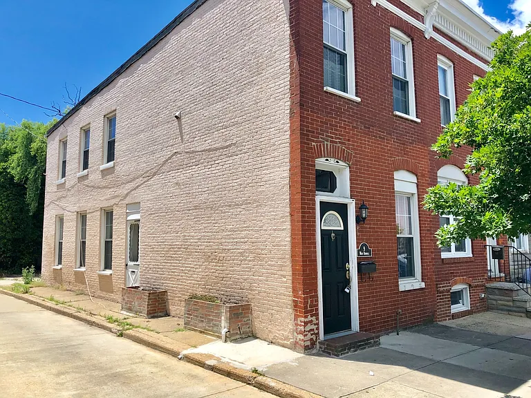 9 W Randall St — Photo 1