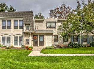 87 Valleybrook Dr, Lancaster, PA 17601