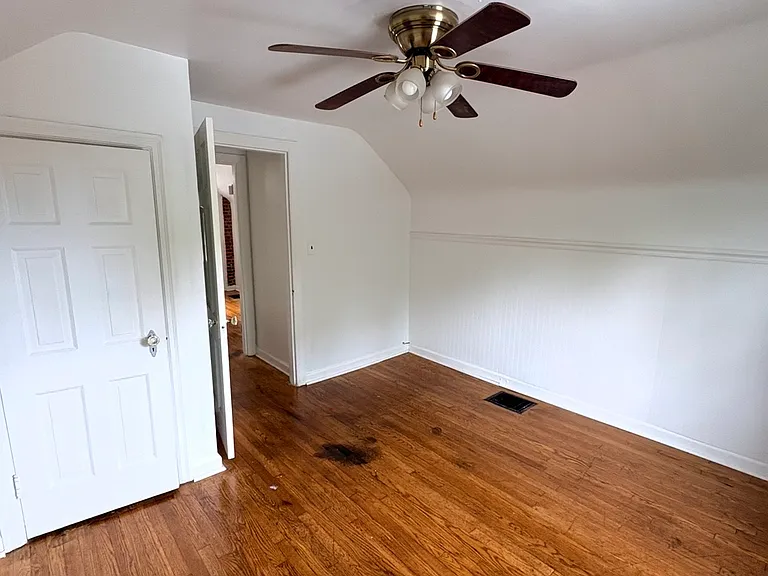 1386 Wolfangel Rd — Photo 10