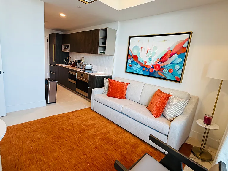 159 NE 6th St #Penthouse 5014 — Photo 10