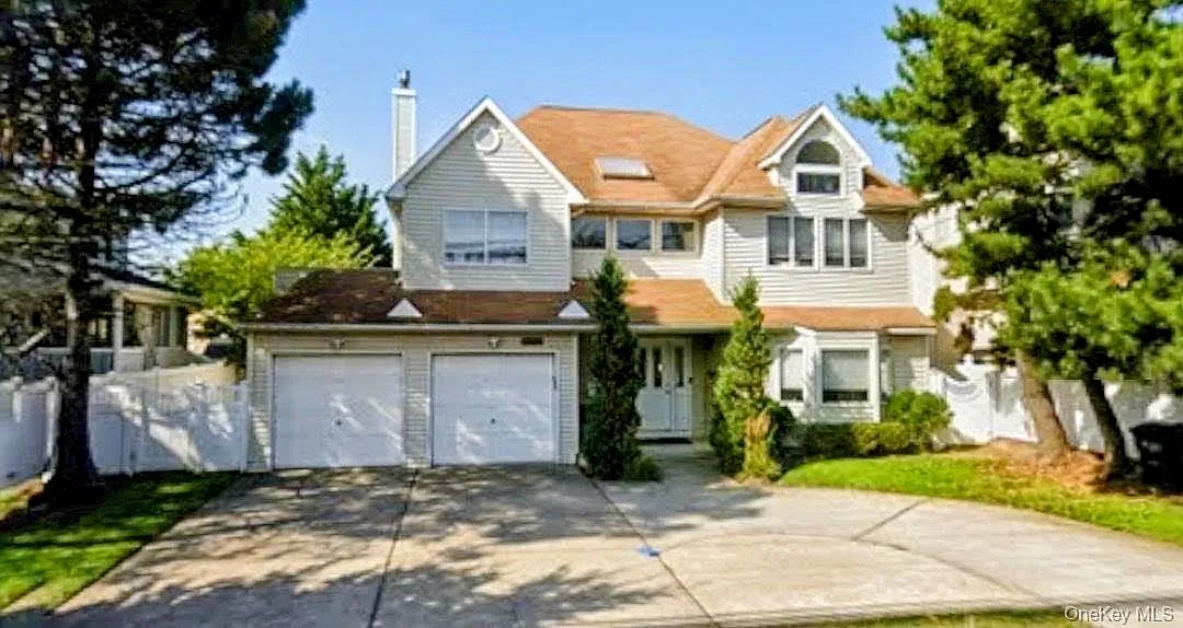 4 bed, 2.5 bath, 6000 sqft, $5,000 — Photo 1