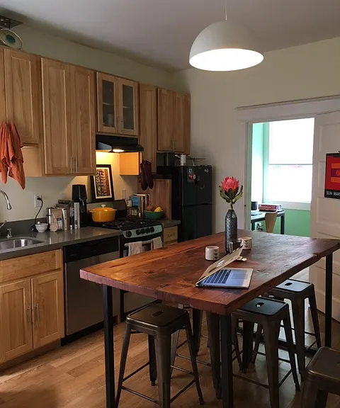 Eat in kitchen