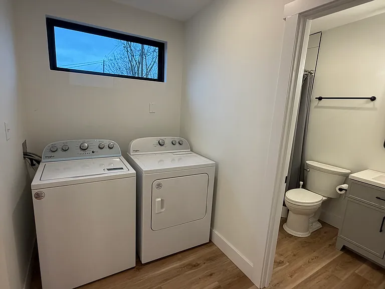 1519 Woodlawn Ave #B — Photo 10