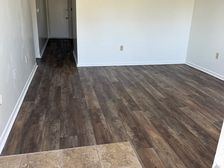 900 W Main St #14 — Photo 4