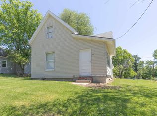 416 S State St, Chandler, IN 47610