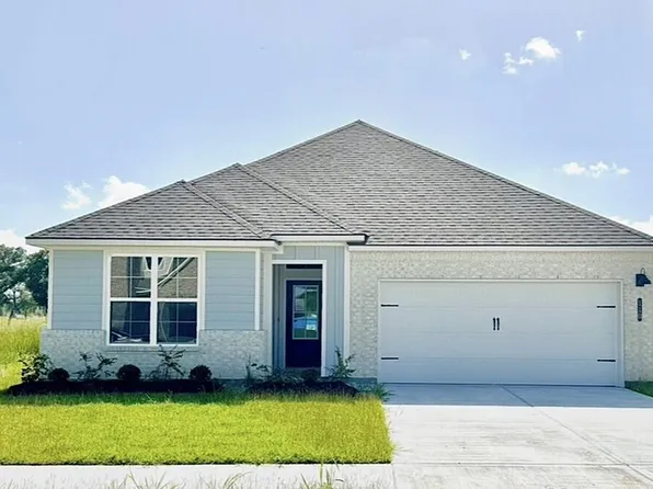 110 Belle Lake Dr, Lafayette, LA 70506