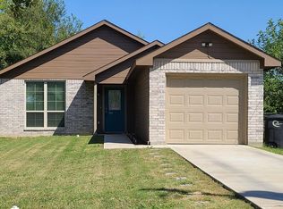 317 Boyd St, Cleburne, TX 76031