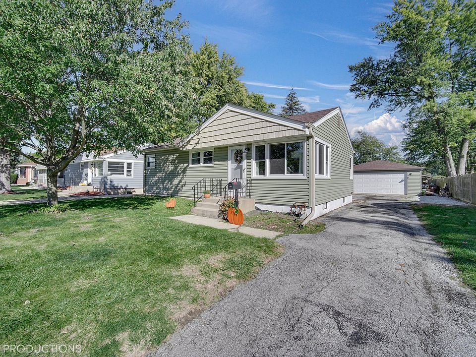 1st image of 16907 Forest View Dr