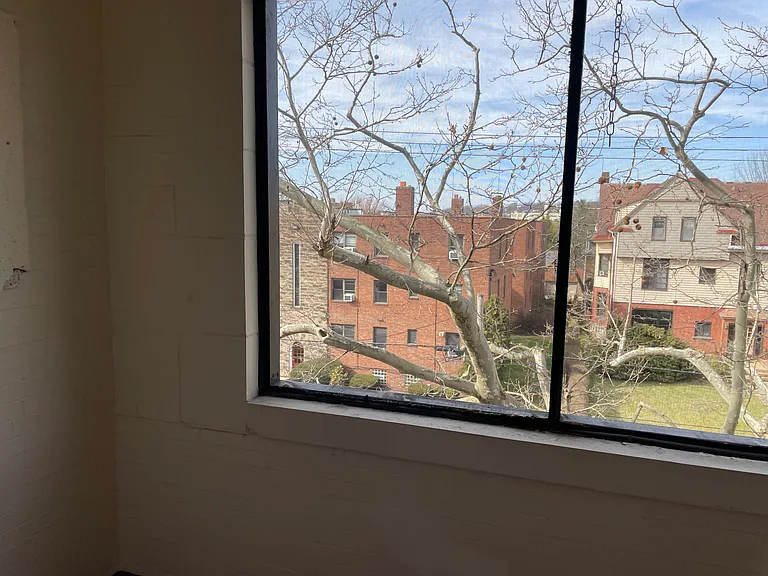 5914 Walnut St #301 — Photo 8