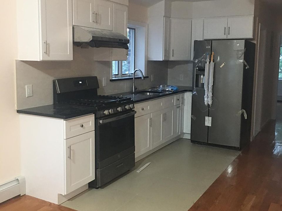 1st image of 15018 23rd Ave #2