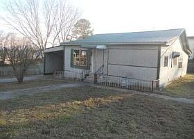 1st image of 184 Newton Dr SE