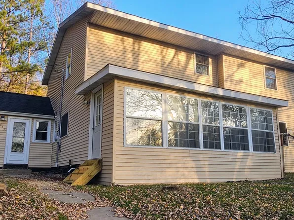 587 N Walnut St, Richland Center, WI 53581