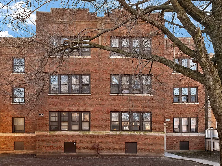7416 N Ashland Blvd #1 — Photo 4